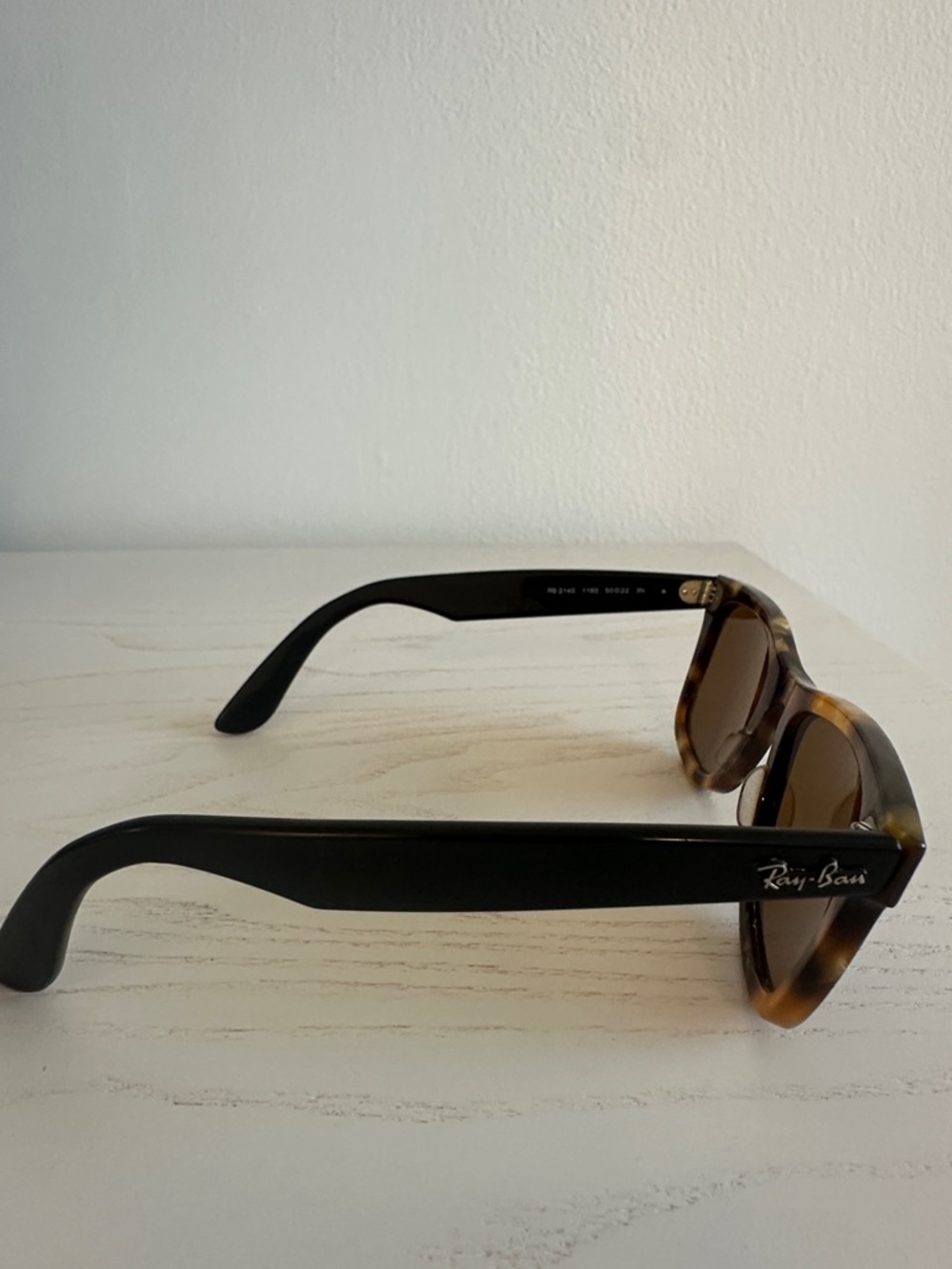 Ray-Ban Wayfayer Tortoiseshell - Picture 2 of 5